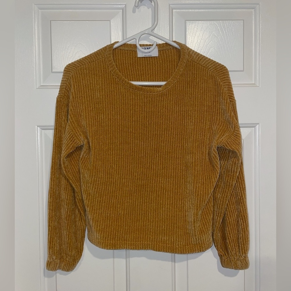 Old Navy youth sweater